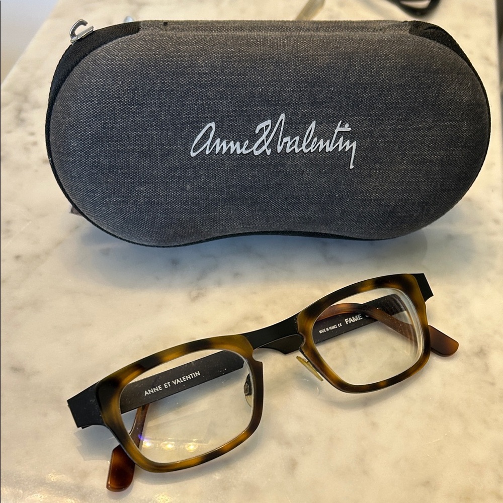 Anne et Valentin Fame Eyeglasses with Case - Brown